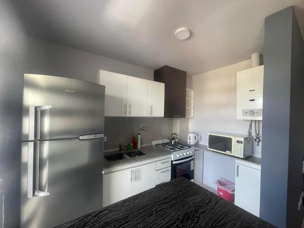 Departamento Por Dia Para 4 Personas Con Cochera Cubierta En Bahía Blanca Buitenkant foto