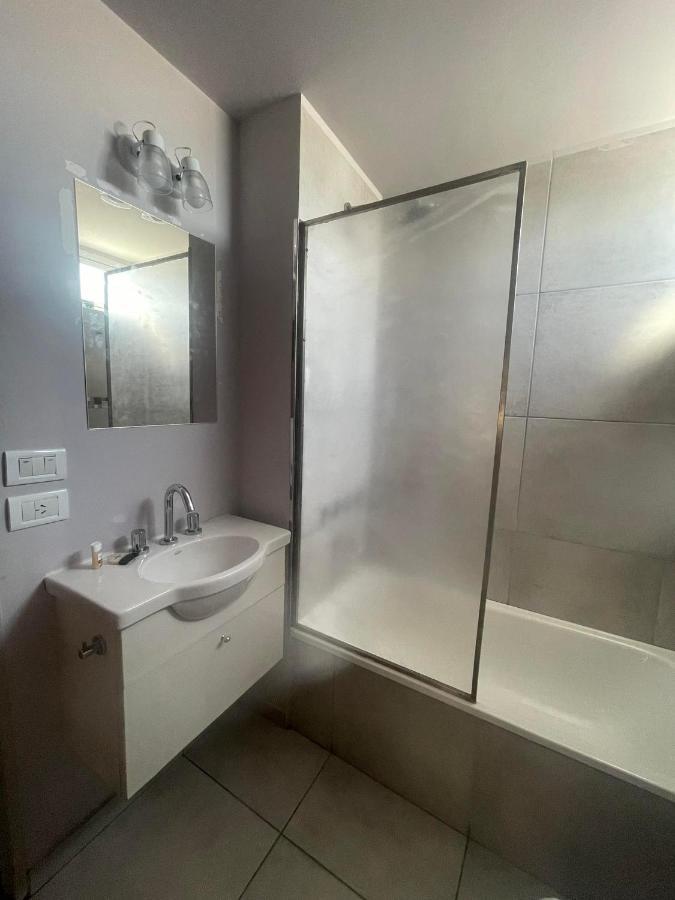 Departamento Por Dia Para 4 Personas Con Cochera Cubierta En Bahía Blanca Buitenkant foto