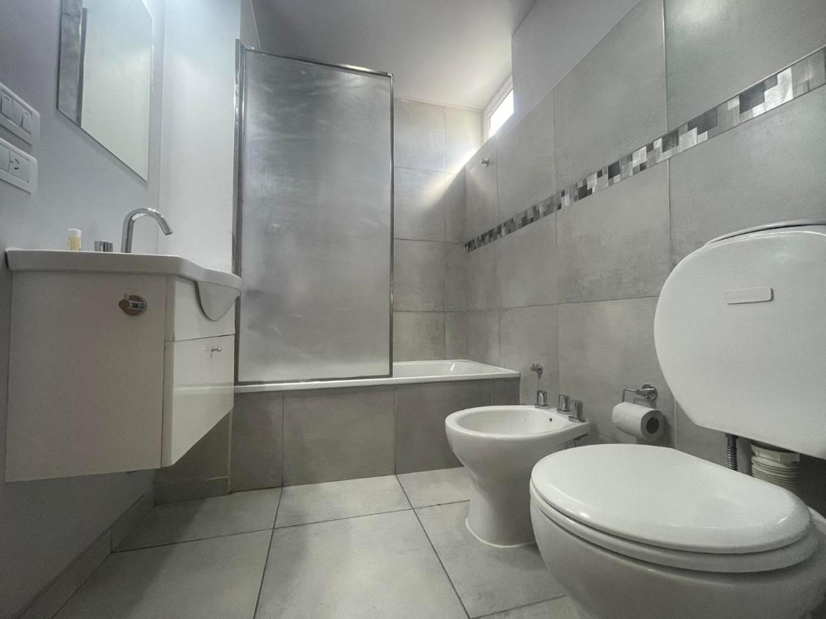 Departamento Por Dia Para 4 Personas Con Cochera Cubierta En Bahía Blanca Buitenkant foto