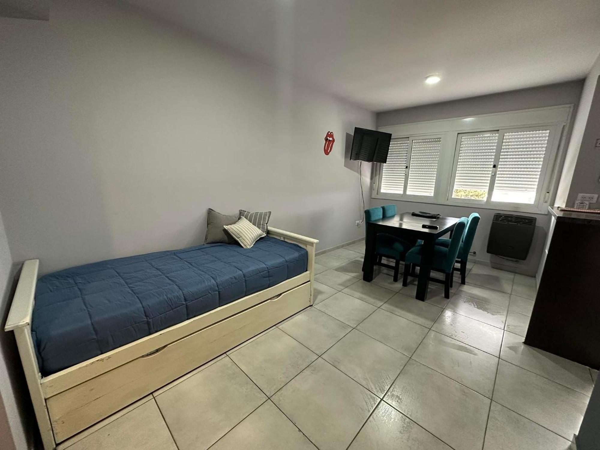 Departamento Por Dia Para 4 Personas Con Cochera Cubierta En Bahía Blanca Buitenkant foto